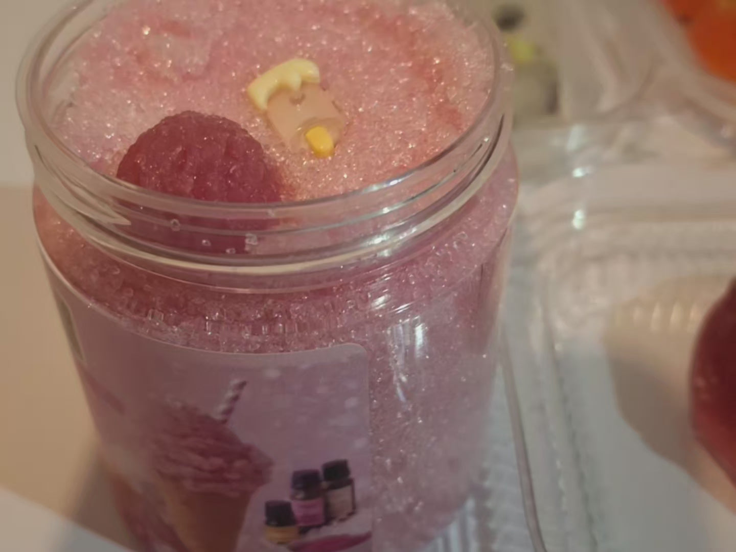 Bubblegum body scrub